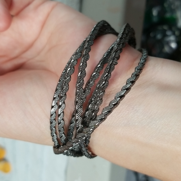 5/$25🌴Bangles Attached Set of 7 Textured Shinny Gun Metal Bracelets - Picture 2 of 4